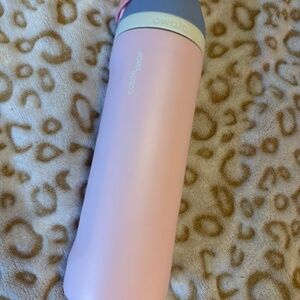 Owala Freesip 24 OZ Color Drop Good Egg Limited Edition